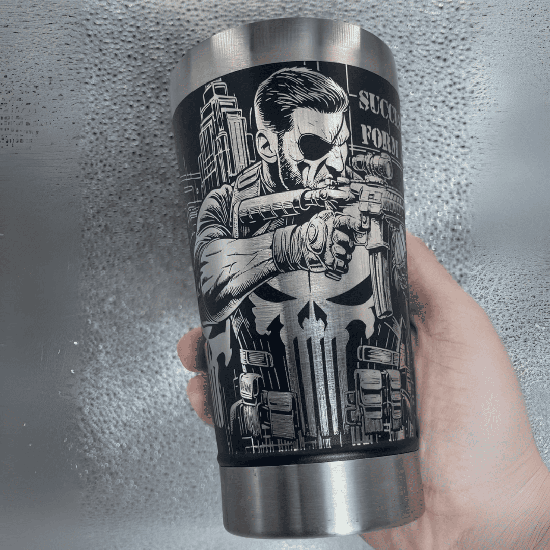 The Punisher #02 | Copo Térmico Preto Personalizado 360° a Laser + Brinde