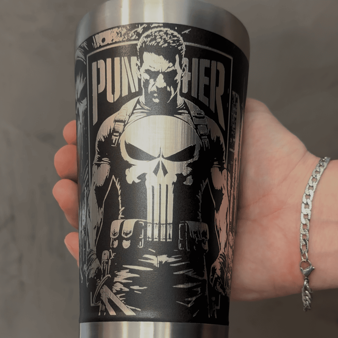 The Punisher #01 | Copo Térmico Preto Personalizado 360° a Laser + Brinde